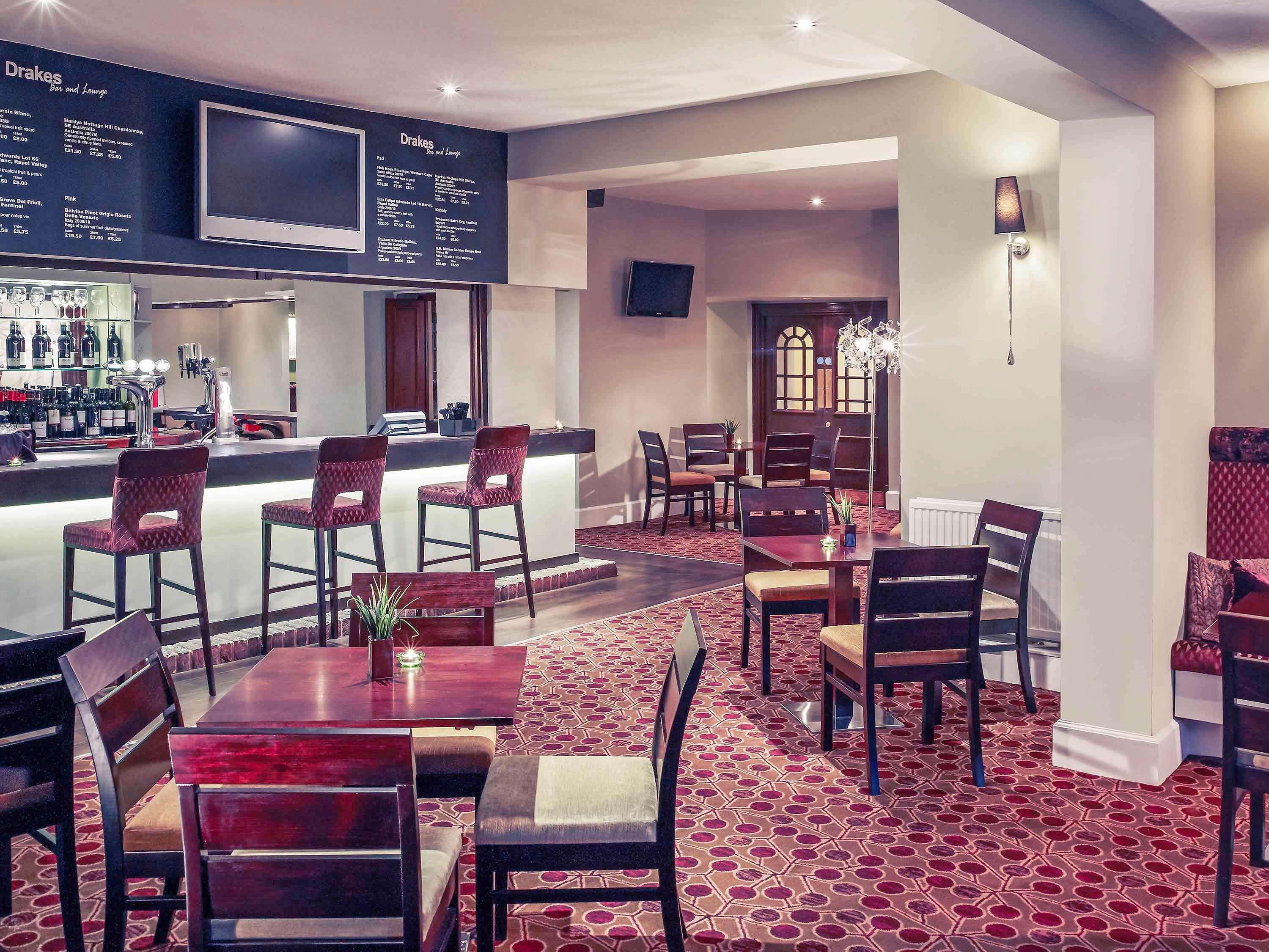 Exeter Rougemont Hotel By Sunday Exterior photo